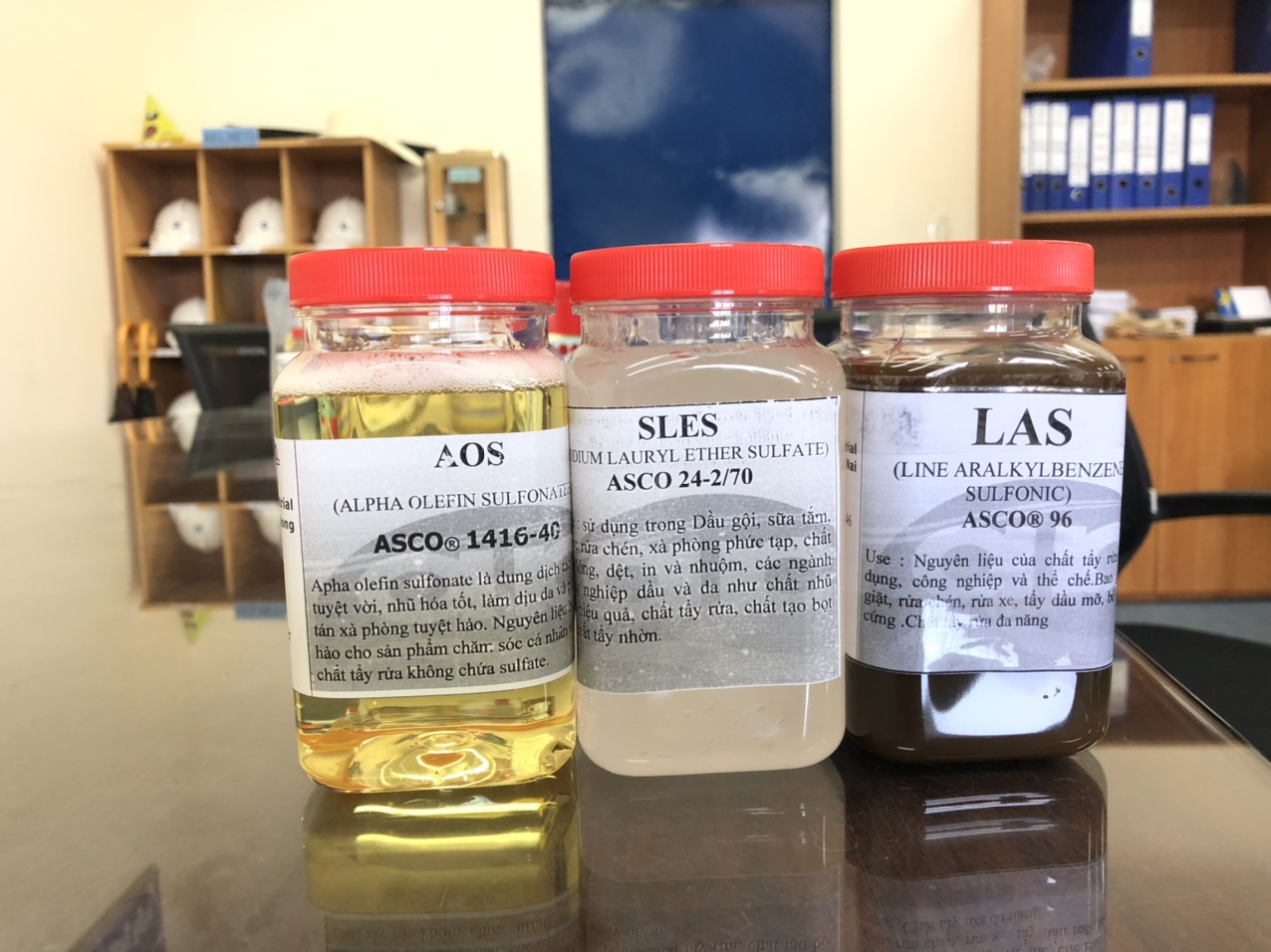 Sự khác biệt về số lượng phân tử epoxyethane (EO) trong SLES dẫn đến chức năng và ứng dụng khác nhau.